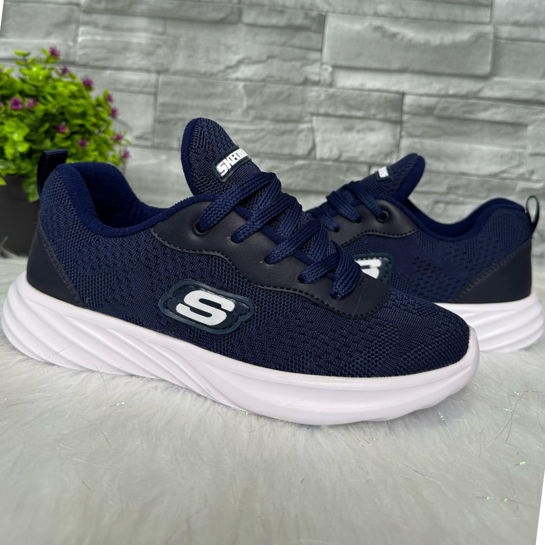 Skechers dama ultra liviano con suela en goma